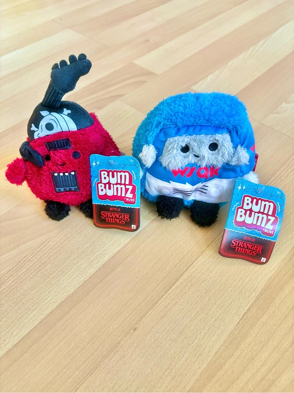 Bum Bumz Stranger Things Eddie’s Guitar & WSQK Van Stuffed Animals Plush *NEW*